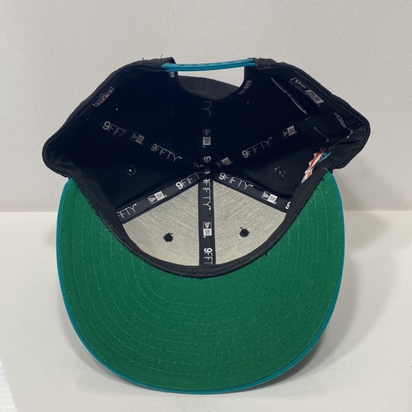 Miami Dolphins snapback hat - Picture 7 of 11